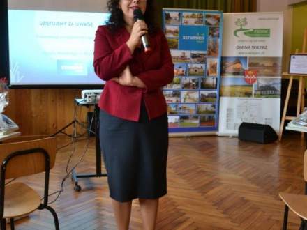 Przedstawienie prezentacji przez Burmistrz Strumienia Annę Grygierek